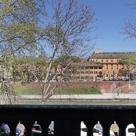 4Bnb - Tiberina Spacious Apartment Рим Екстериор снимка
