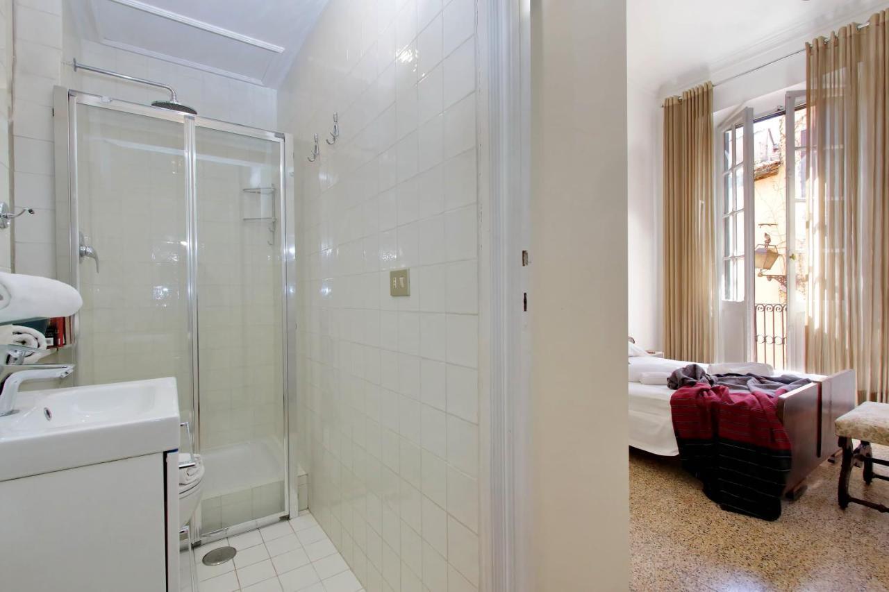 4Bnb - Tiberina Spacious Apartment Рим Екстериор снимка